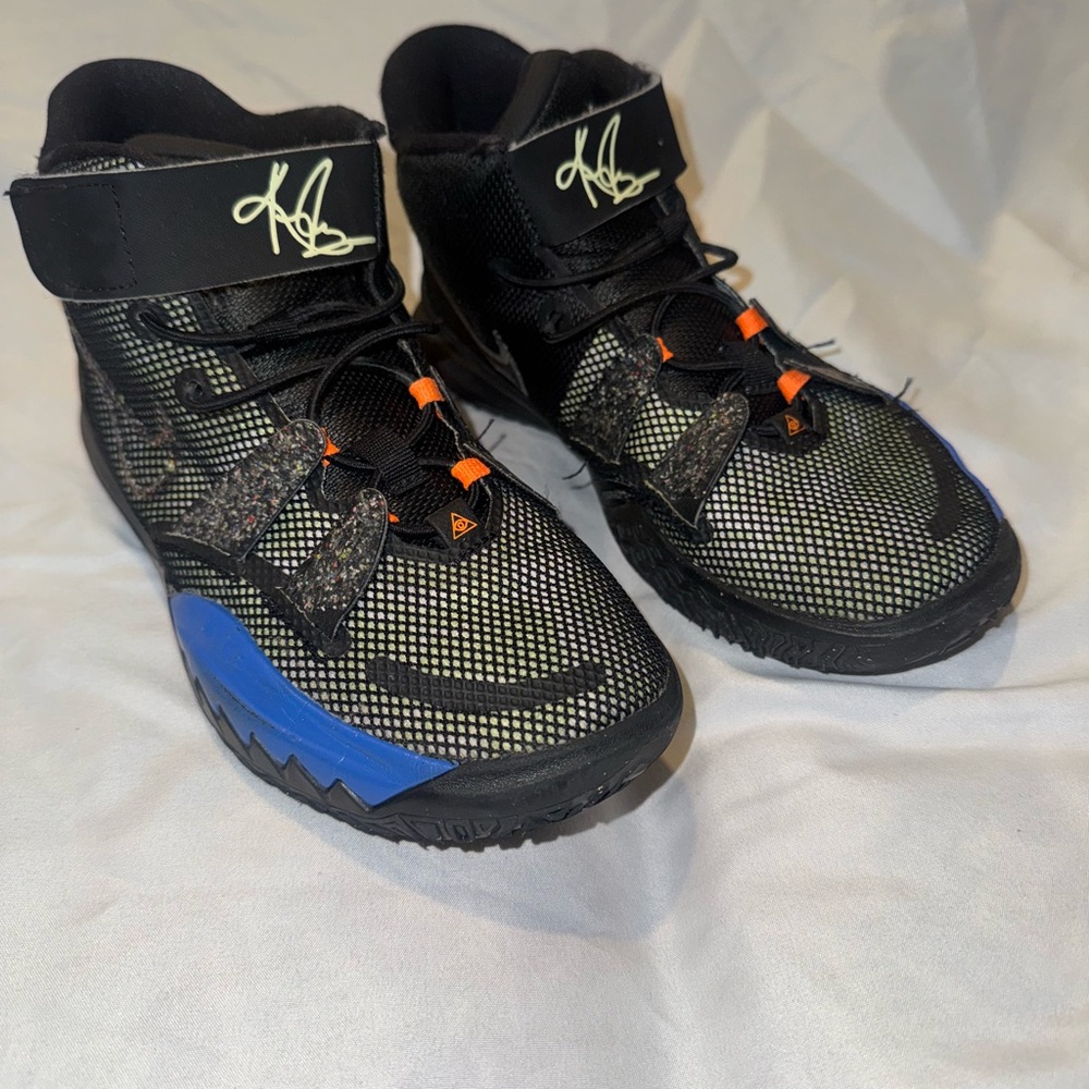 Nike Kyrie 7 Shoes Kids 2Y